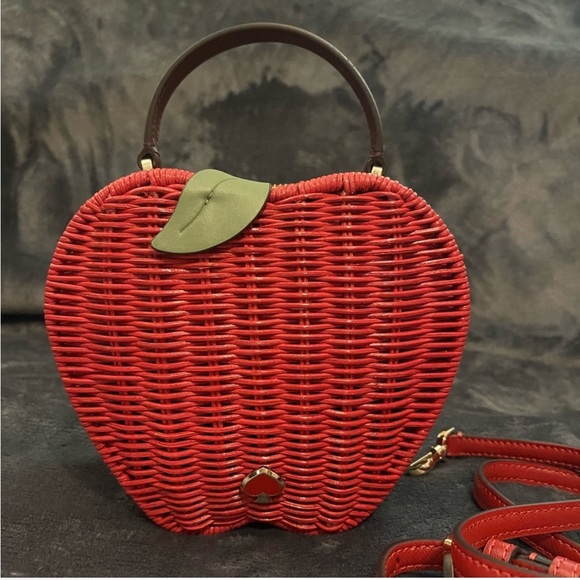 Kate Spade Apple wicker Crossbody Limited Edition - Picture 3 of 11